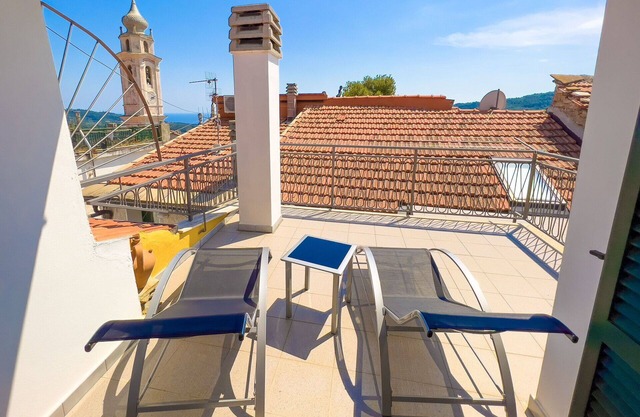La Casetta di Emma - 2 bedrooms, 2 terraces, in a typical village