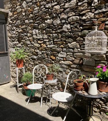 La casina del lago vicino al bosco