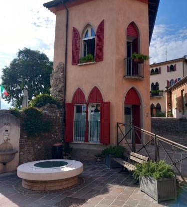La casina delle Olghe 1 relax sulle colline moreniche del Garda