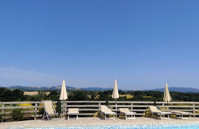 LA CASINA Country Tuscan cottage for exclusive use