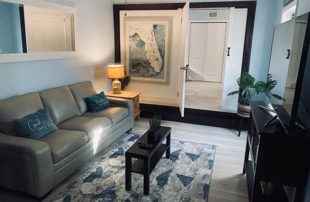 La Casita: Beach, FIT, Airport - KMLB, Mall, Downtown Melbourne, Space Center
