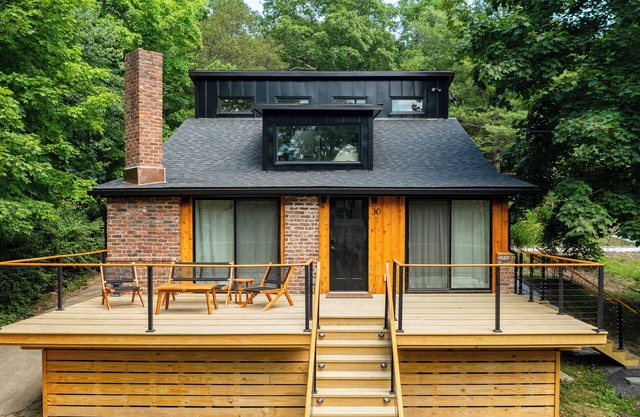 La Casita: Modern Saugerties Getaway