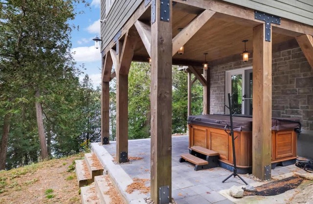 La Chataigne - Wilderness waterfront escape