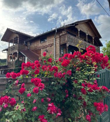 La Curtea Veche