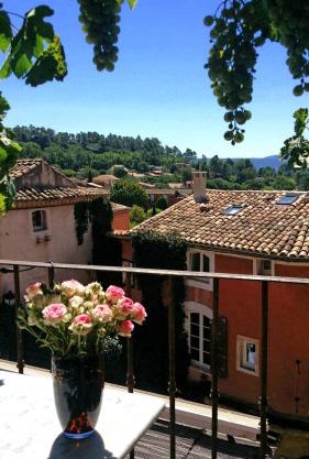 La Dame Au Balcon