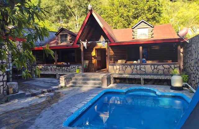 La Doña" Cabin