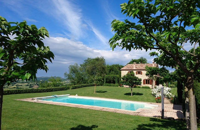 La Dolce Vita! Stunning villa, beautiful surroundings.