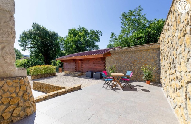 LA FERME D'YVONNE - CHANAZ