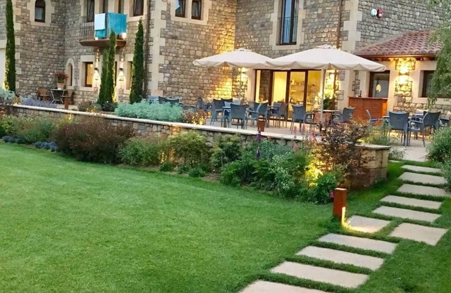La Fuentona De Santillana