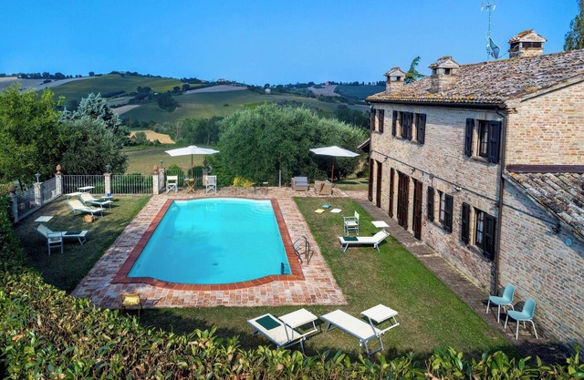 La Girolima 6&2 by Marche Holiday Villas