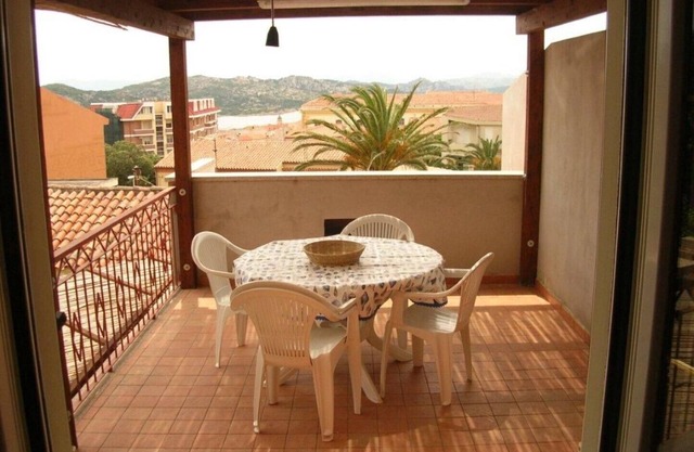 La Maddalena, 4/6 places apartment with terrace