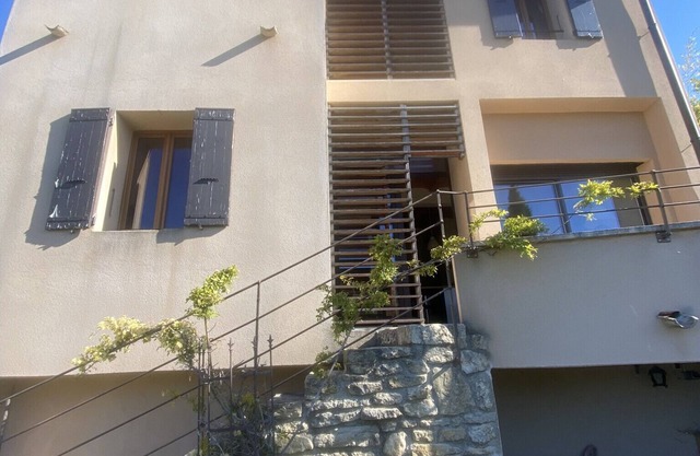 La maison basse sous le Chateau