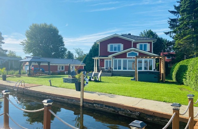 La maison de Chloé sur le lac