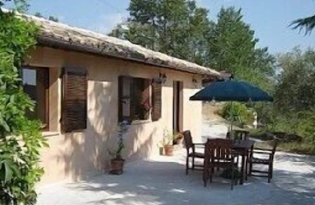 La-Mimosa, charming self-catering apartment in rural Le Marche