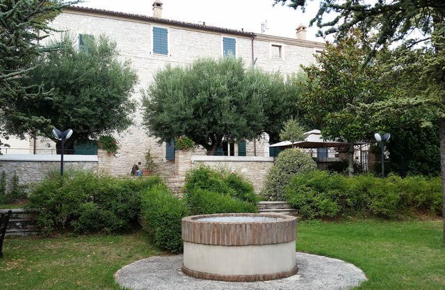 La Panoramica (apartment overlooking the mountains (Catarì))