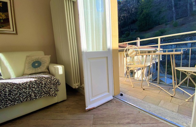 La Perla New & stylish apartment with balcony Bellagio centre