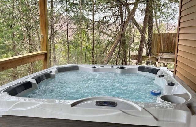 La perle rosée boréale: rustic cottage on the water