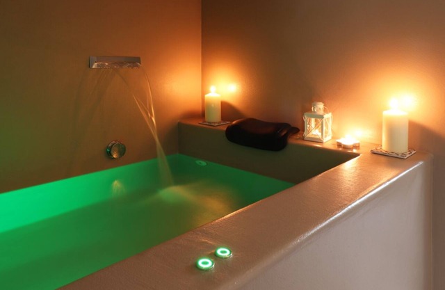 La Piazzetta Spa Room, a charming central accommodation with a private pool