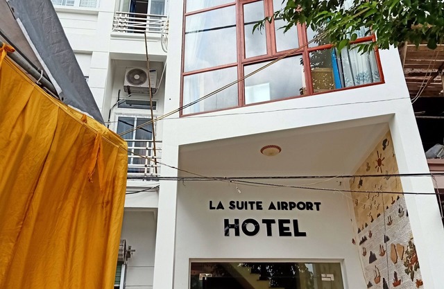 La Suite Airport Hotel