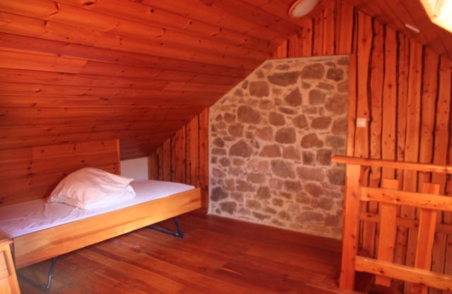 la Tarine family room