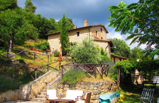 La Terrazza; Villa in hidden Umbria, with large pool and spectacular views