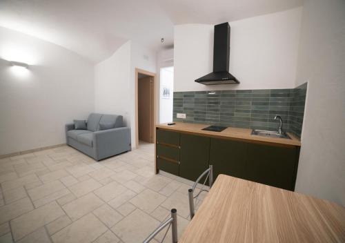 "LA TORRE" Manicone Housing & More