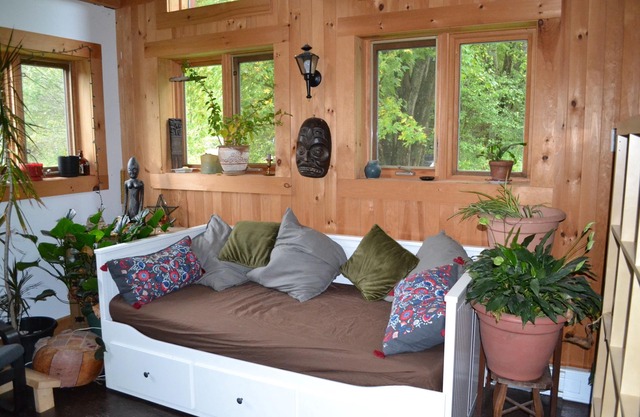 La vallée magique, grande maison familiale et rustique avec sauna.