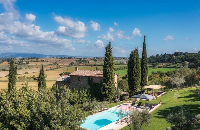La Vecchia Pieve 8, Emma Villas