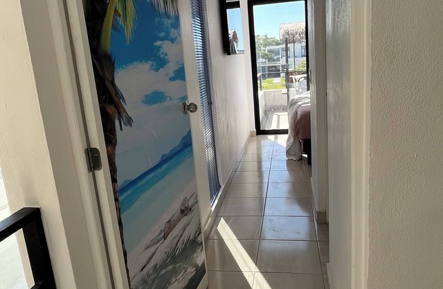 La Vida Beach House/free airport pick up