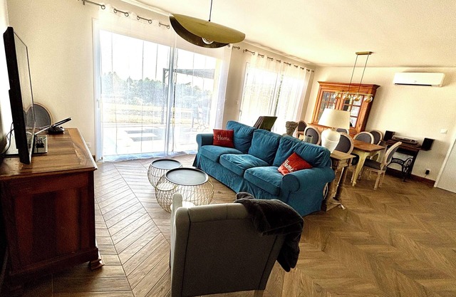 La vigne" house in the countryside near Sarlat with beautiful view!