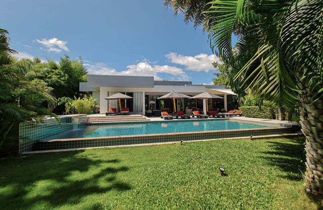 La Villa, Baan Ing Phu, Black Mountain