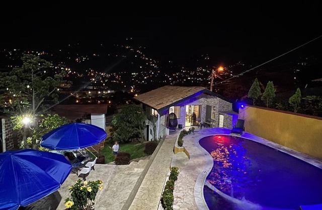 LA Villa HR Tú Espacio de Descanso y Diversión.👙🐩😎 Medellín- Copacabana