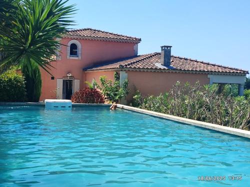 La Villa Ocre