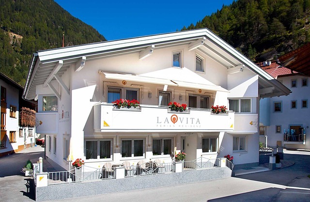 La Vita by Interhome