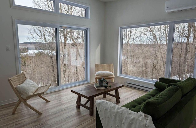 La Vue - Mountain Top Cottage
