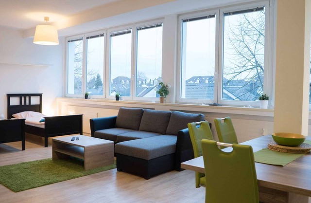 LA04 Apartment in Langenfeld with TV & WiFi