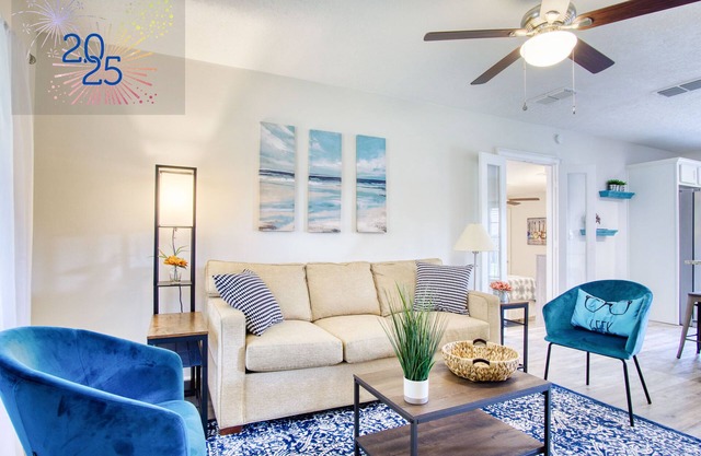 Labor D Getaway! Glam it Up Cottage 5min San Marco &Town~4BR