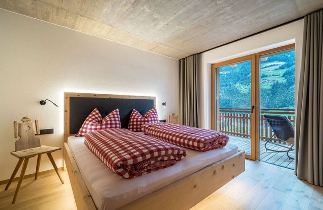 LAGAR holiday flat "Pircher Schnallele" with private garden terrace and mountain view