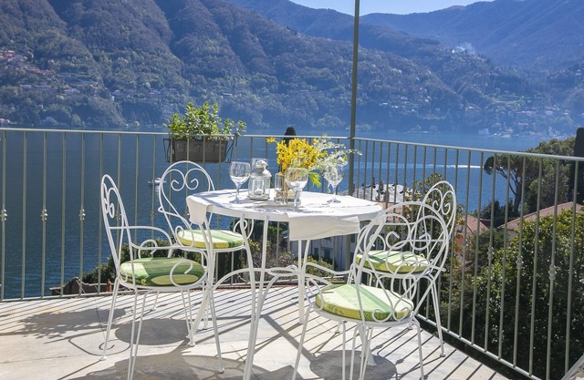 LAGLIO CESARE'S HOUSE LAKE VIEW