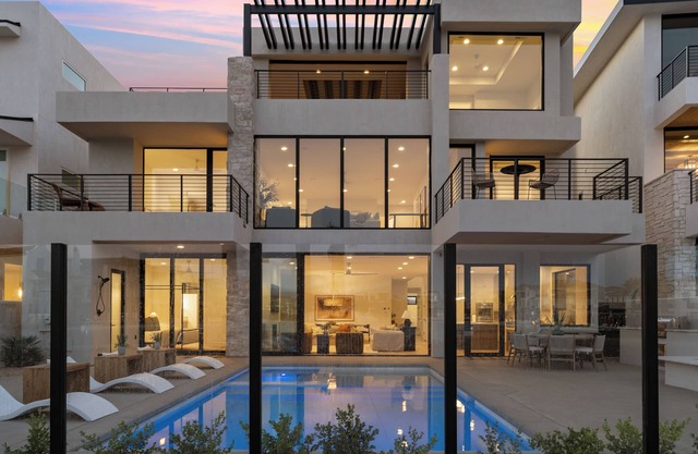 Lagoon Life Beach House: Private Pool, Lagoon + Beaches