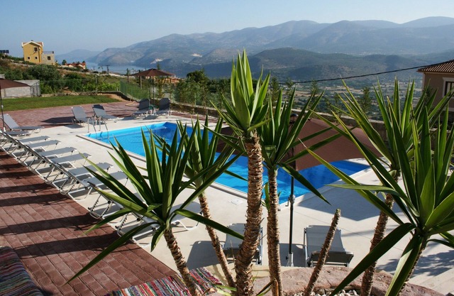 Lagoon View Apartments - Adults Only