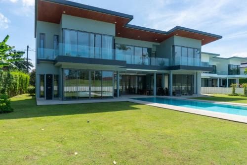 Laguna homes
