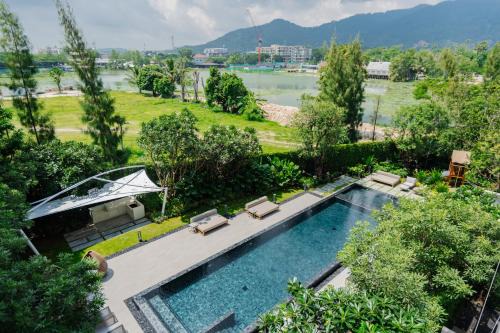 Laguna Lakeside apartments with panoramic view