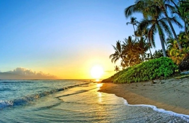 Lahaina Baby Beach House/Pool. 1 Minute walk to beach. Grand Re-Opening