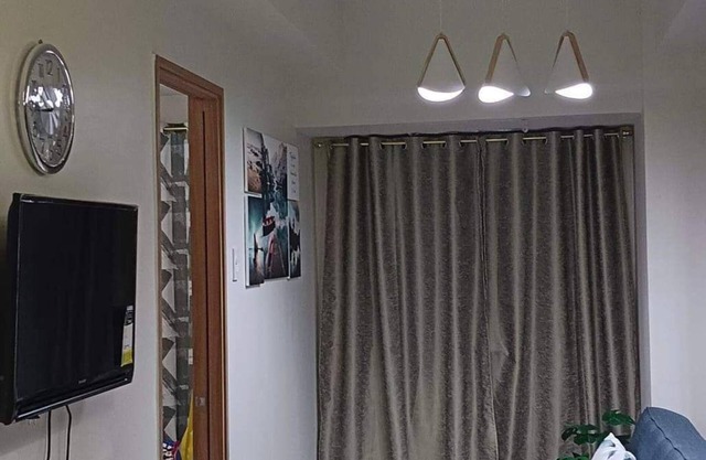 LAJ Staycation Shore3 ResidencesnA City View w/balconynClose to Mall of Asoa