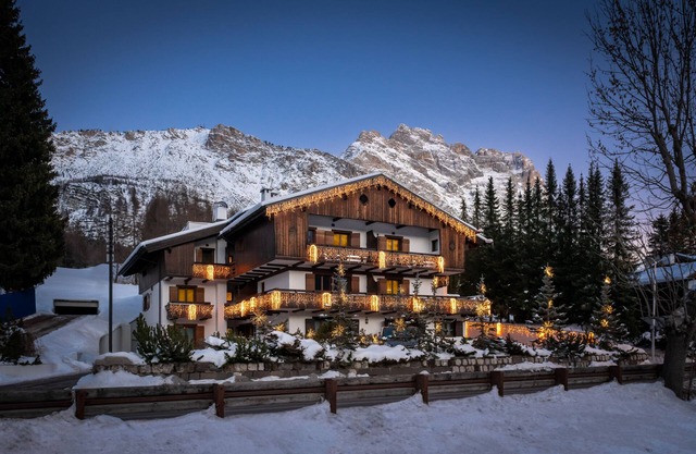 Lajadira Hotel & Spa