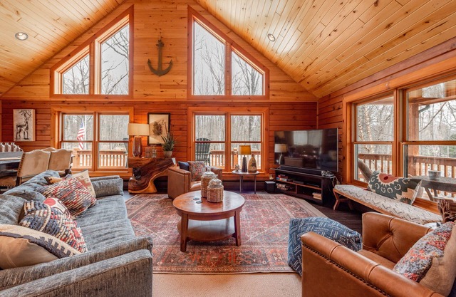 Lake Cabin Luxury Near Deep Creek w/Fire Pit