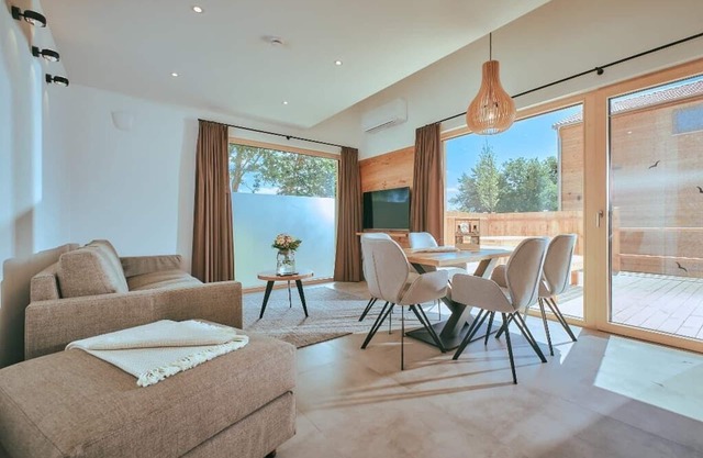 Lake chalet (62sqm) with sauna