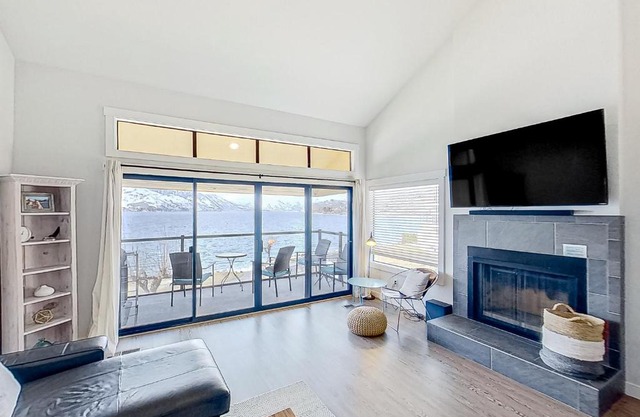Lake Chelan Shores Picture Perfect 11 to 6