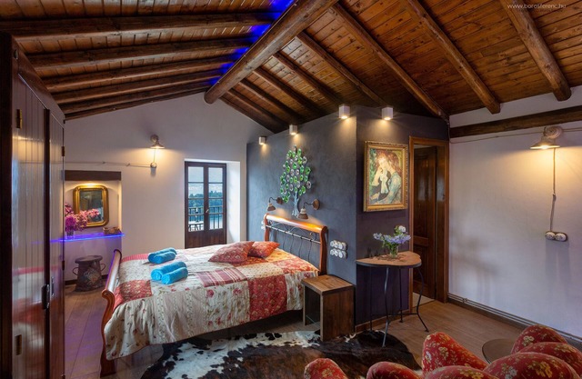 Lake Como Getaway: Pilissy Guest House with Breathtaking Lake and Mountain Views